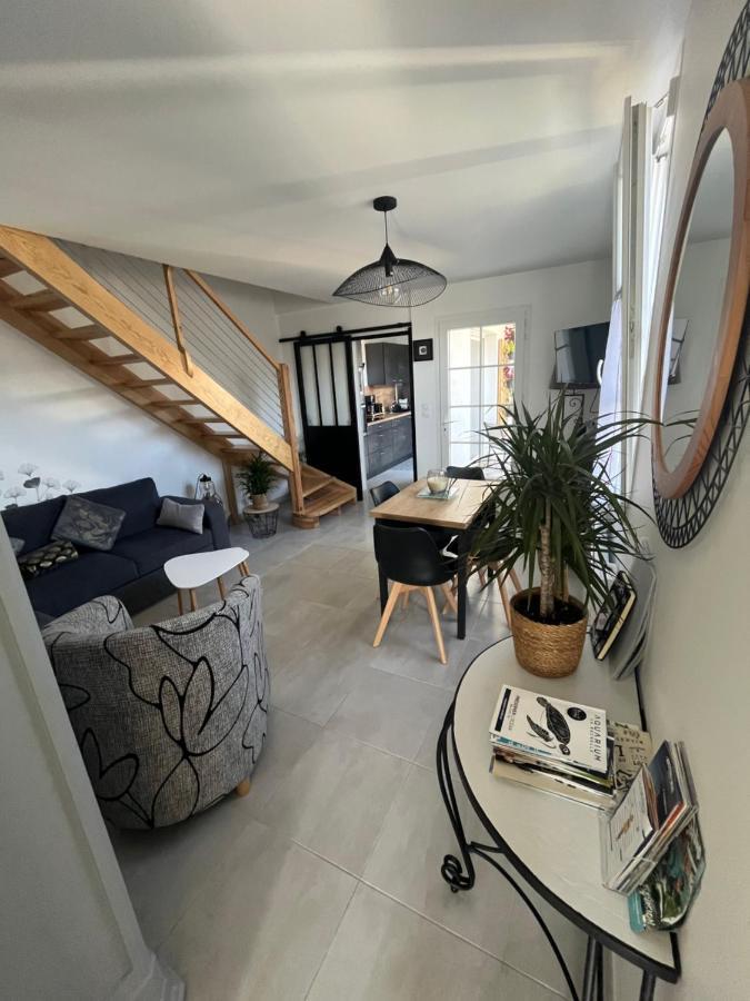 Maison Chaleureuse Avec Terrasse Privative Proche De La Gare Et Du Centre-Ville Rochefort  Luaran gambar